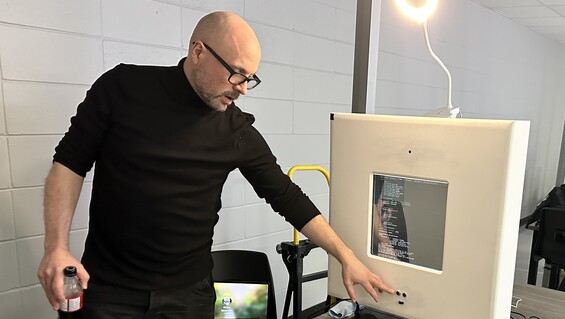Miroir intelligent (internet des objets)