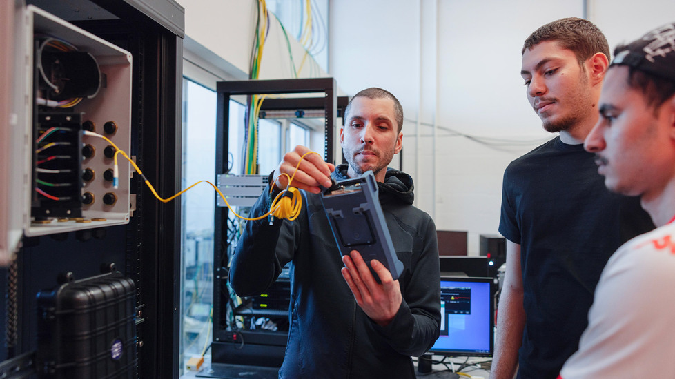 Avantage - Réseaux et télécommunications - Stage de 80 heures