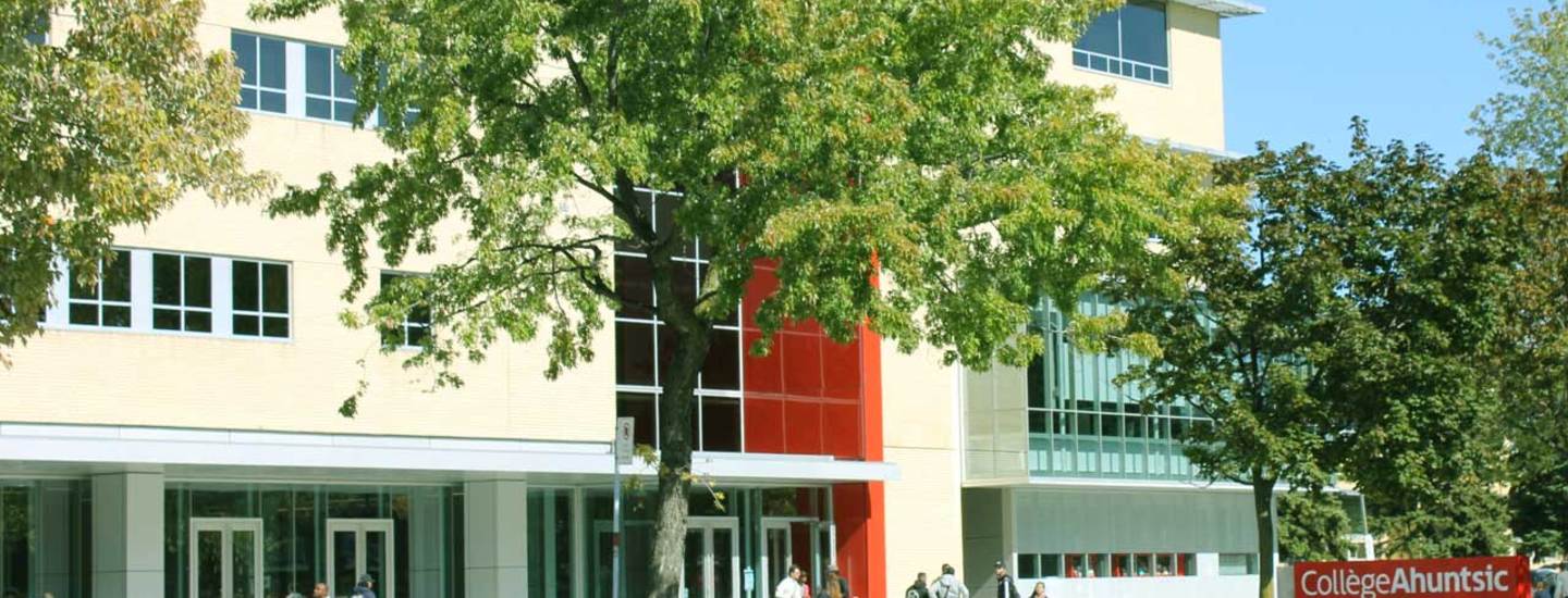 Extérieur Collège 16:9