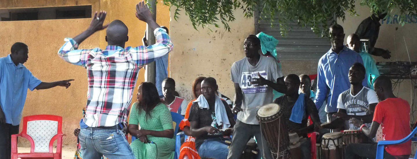 Danseurs et musiciens Sénégal